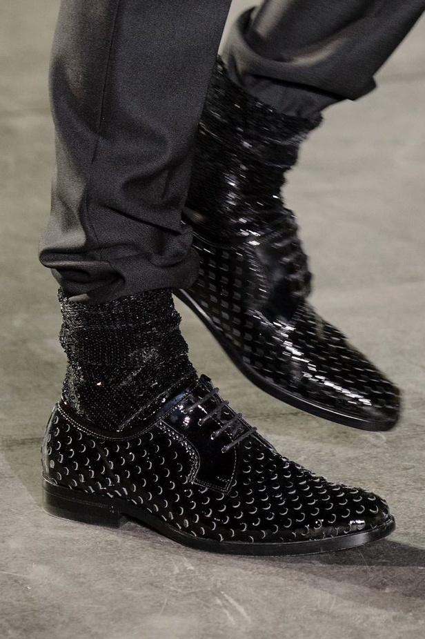 مجموعة “سان لوران” لموسم ربيع وصيف 2017 