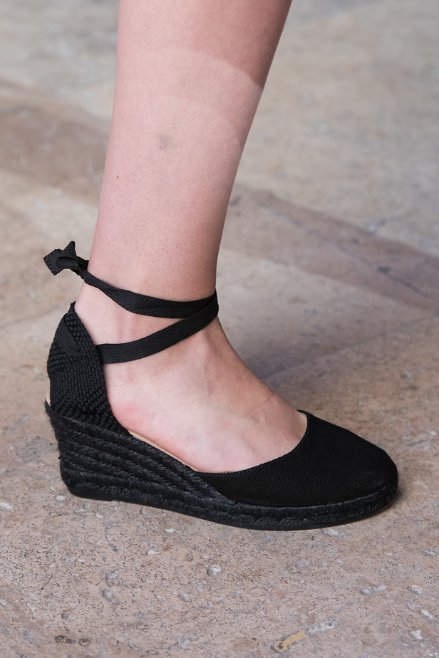 مجموعة AGNES B لموسم ربيع وصيف 2017