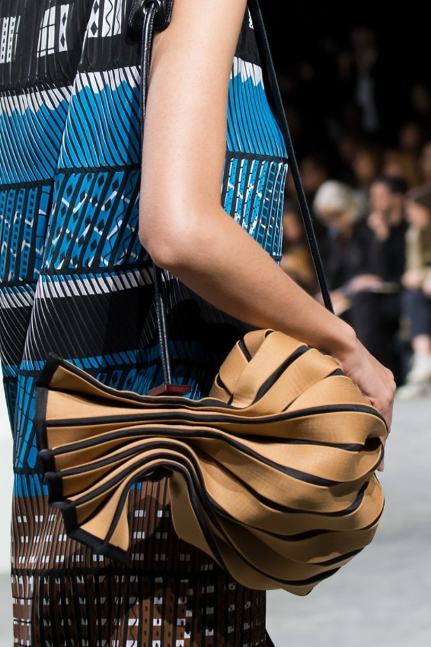 مجموعة ايسي مياكي لموسم ربيع وصيف 2017