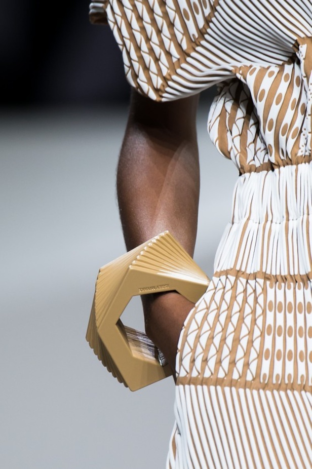 مجموعة ايسي مياكي لموسم ربيع وصيف 2017