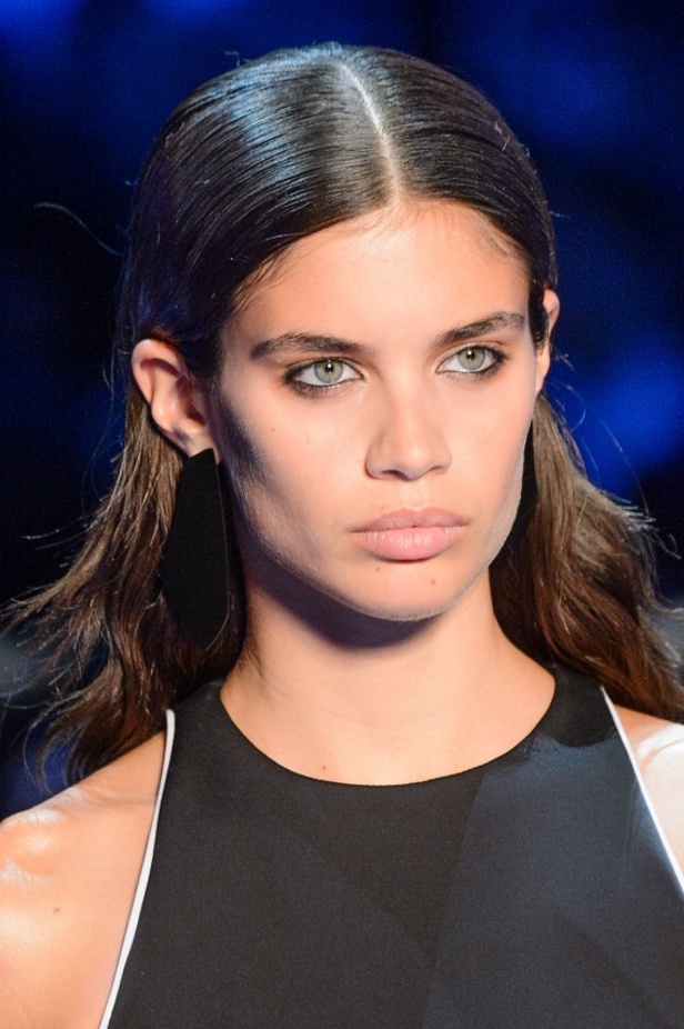 مجموعة موغلر لموسم ربيع وصيف 2017