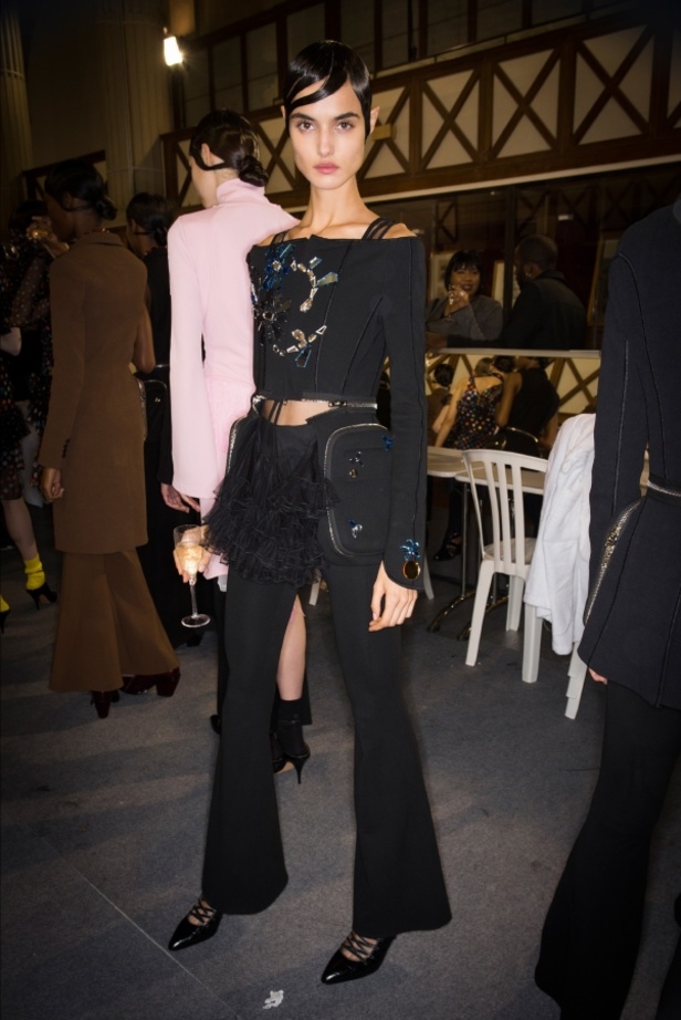 مجموعة جيفنشي لموسم ربيع وصيف 2017