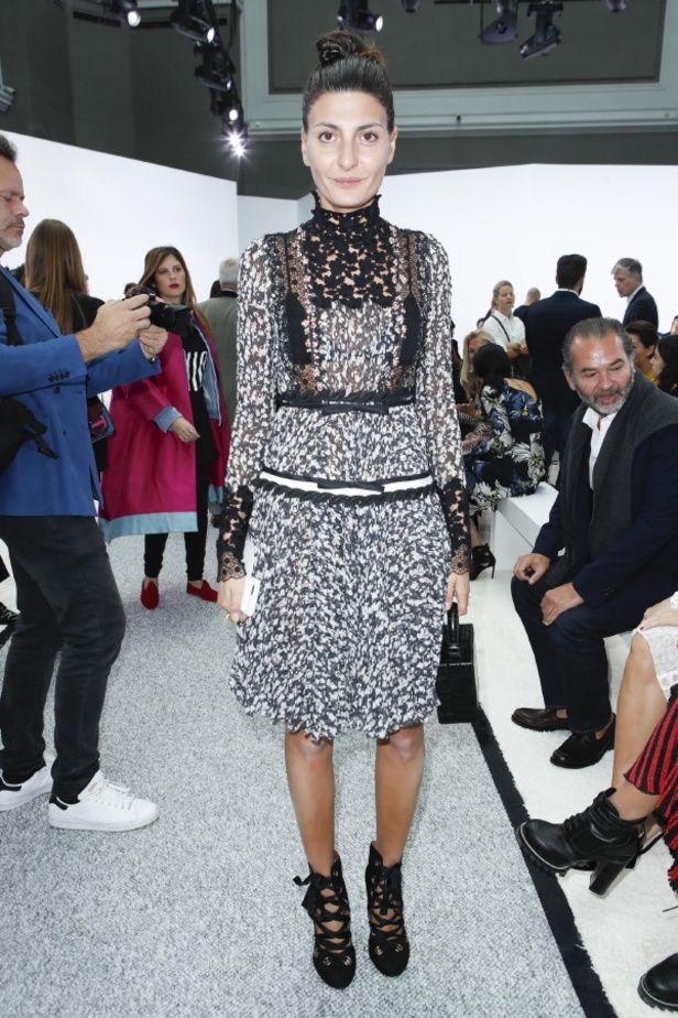 مجموعة Giambattista Valli لربيع وصيف ٢٠١٧ !