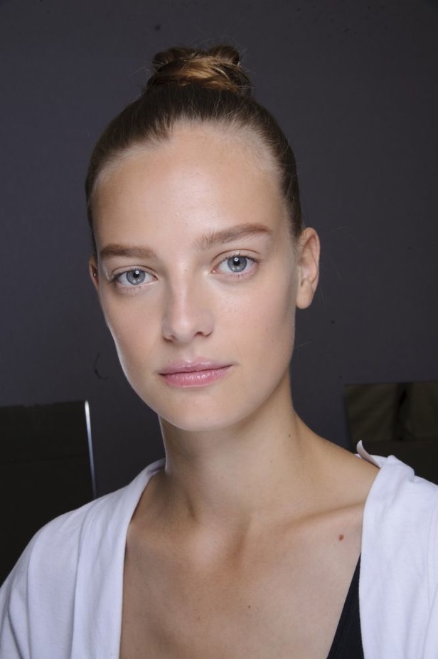 عرض أزياء "ديور" لموسم ربيع وصيف 2017