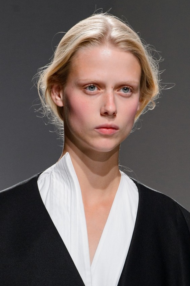 مجموعة Chalayan لربيع وصيف 2017