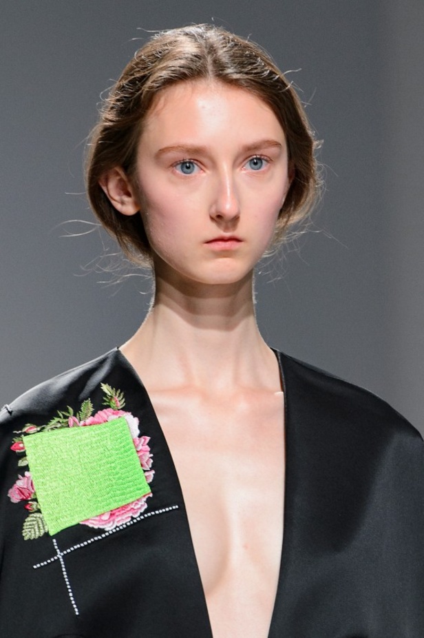 مجموعة Chalayan لربيع وصيف 2017