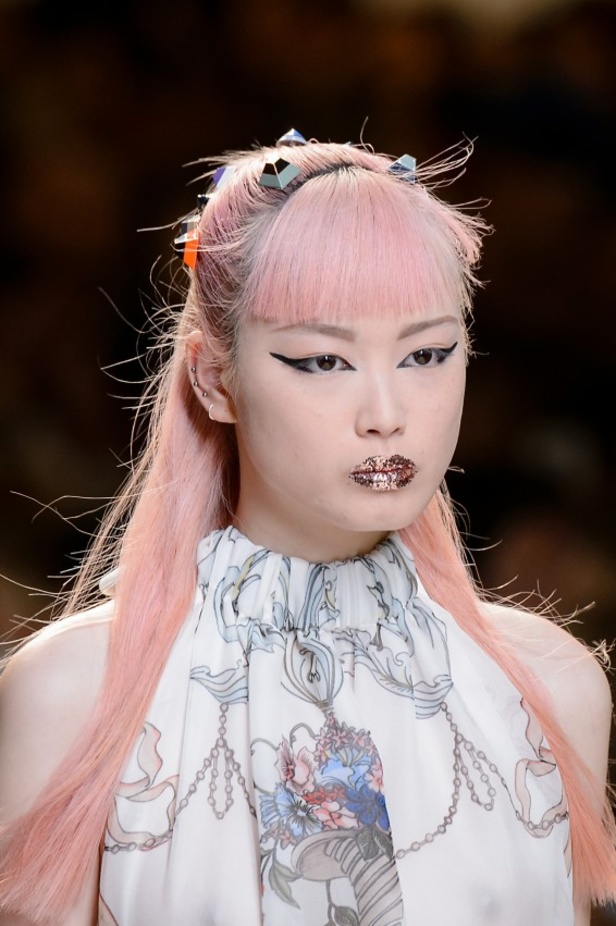 مجموعة فندي لموسم ربيع وصيف 2017