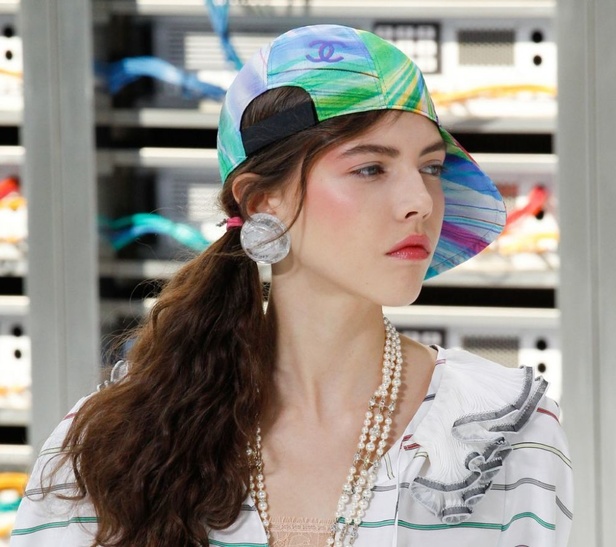 مجموعة "شانيل" لموسم ربيع وصيف 2017