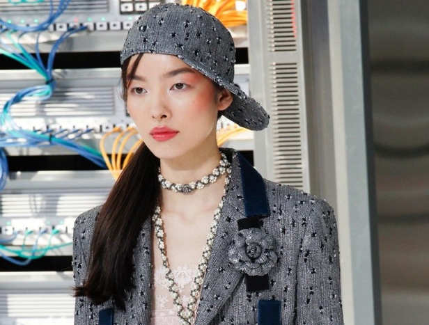 مجموعة "شانيل" لموسم ربيع وصيف 2017