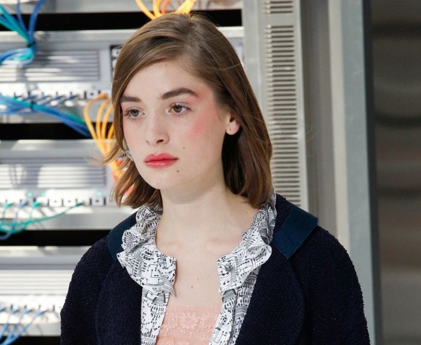 مجموعة "شانيل" لموسم ربيع وصيف 2017