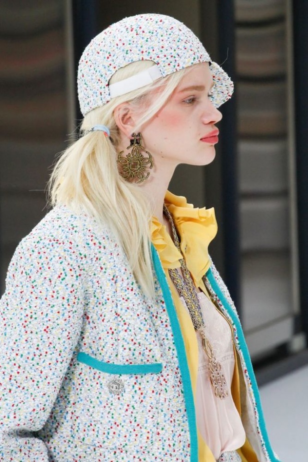 مجموعة "شانيل" لموسم ربيع وصيف 2017