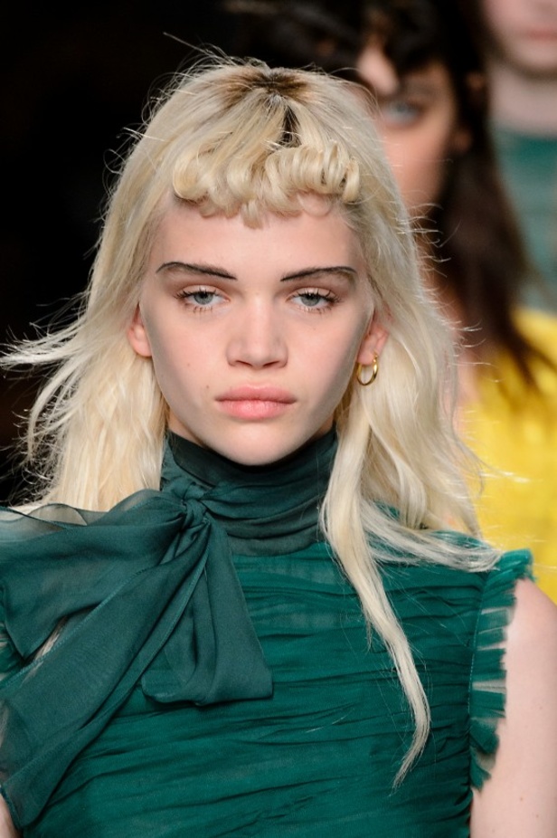 مجموعة Rochas لموسم ربيع وصيف 2017 