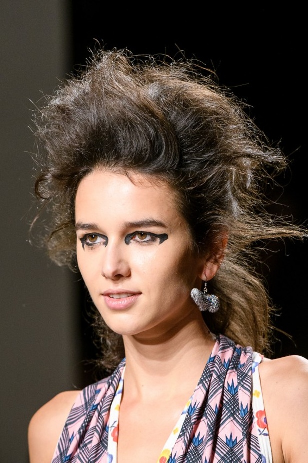 مجموعة “اندريا كرونثالر" لـ "فيفيان ويستوود” لموسم ربيع وصيف 2017