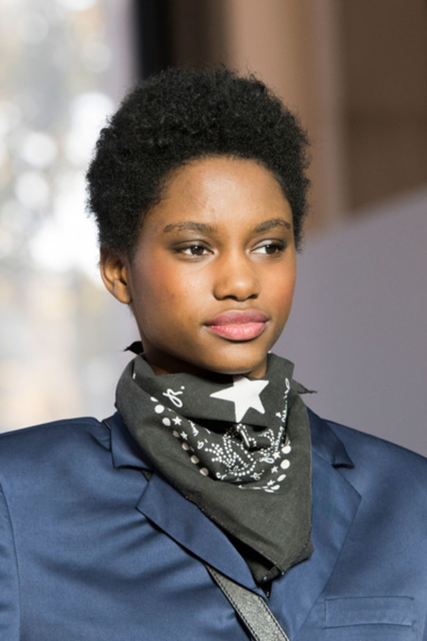 مجموعة AGNES B لموسم ربيع وصيف 2017