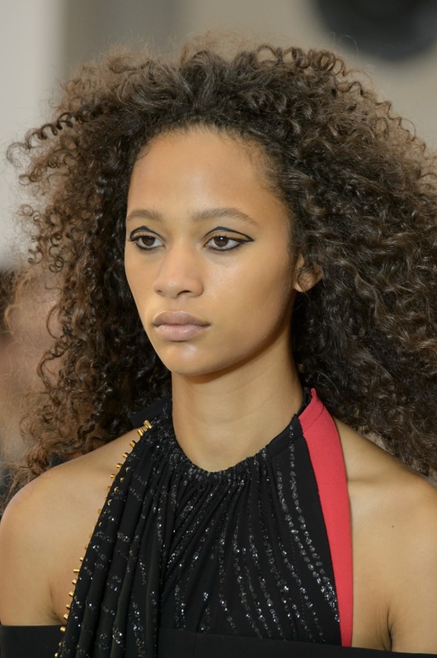 مجموعة “لوي فيتون” لموسم ربيع وصيف 2017