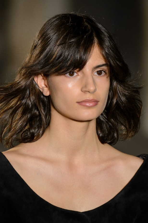 مجموعة “سان لوران” لموسم ربيع وصيف 2017 