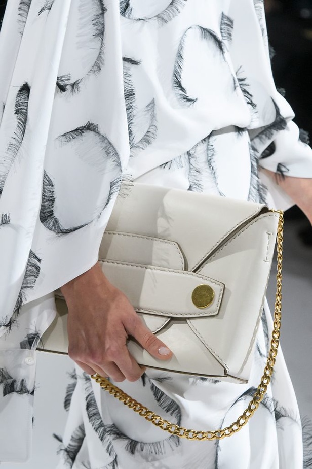 مجموعة “ستيلا ماكارتني” لموسم ربيع وصيف 2017