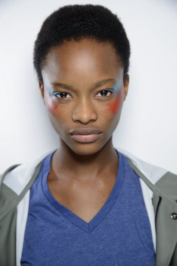 عرض أزياء "ماكس مارا" لموسم ربيع وصيف 2017