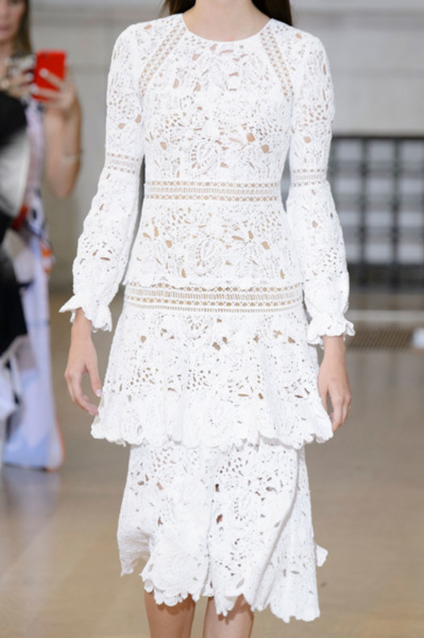 مجموعة اوسكار دي لا رنتا لموسم ربيع وصيف 2017