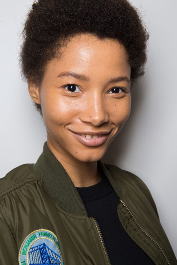 مجموعة اوسكار دي لا رنتا لموسم ربيع وصيف 2017