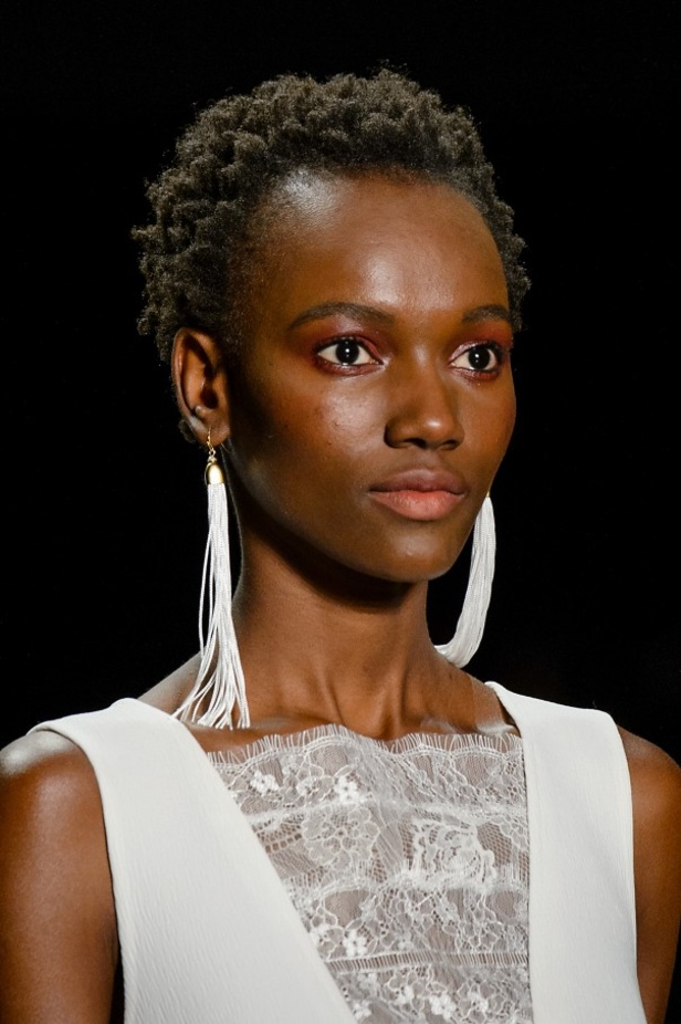 مجموعة Tadashi Shoji لربيع وصيف ٢٠١٧ !