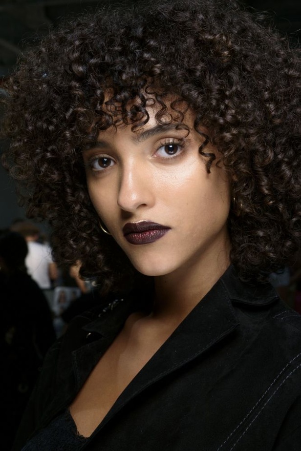 مجموعة DKNY لربيع وصيف 2017..