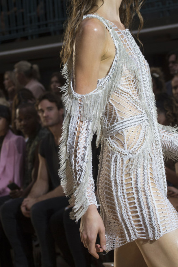 مجموعة جوليان ماكدونالد لموسم ربيع وصيف 2017