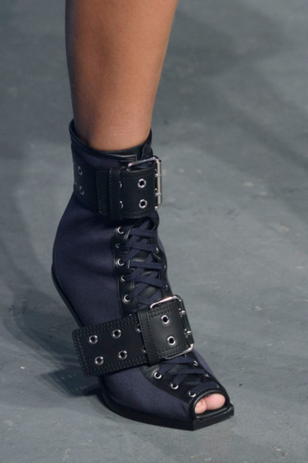 مجموعة فرسوس فيرساتشي لموسم ربيع وصيف 2017