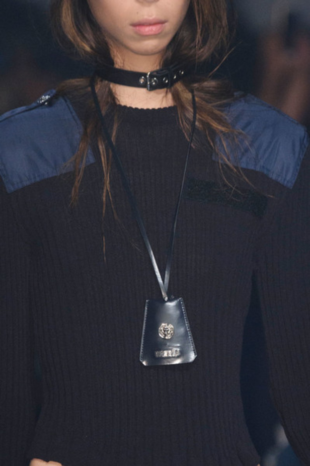 مجموعة فرسوس فيرساتشي لموسم ربيع وصيف 2017