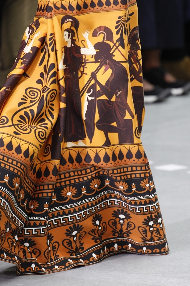 مجموعة Mary Katrantzou  لربيع وصيف 2017