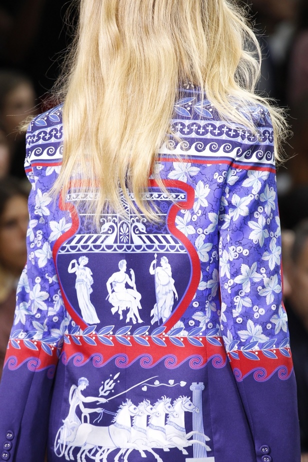 مجموعة Mary Katrantzou  لربيع وصيف 2017