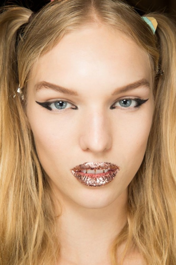 مجموعة فندي لموسم ربيع وصيف 2017