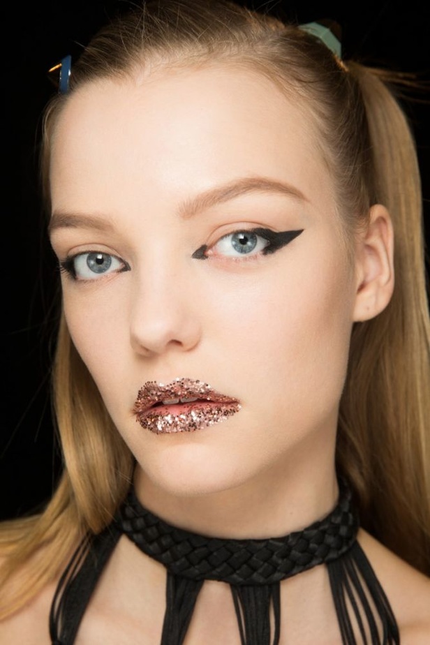 مجموعة فندي لموسم ربيع وصيف 2017