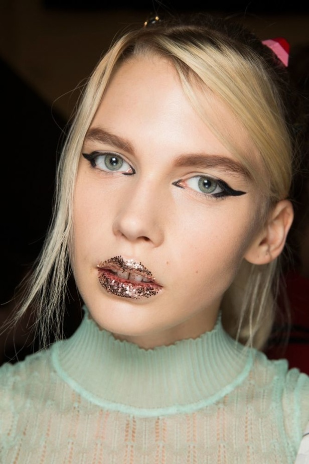 مجموعة فندي لموسم ربيع وصيف 2017