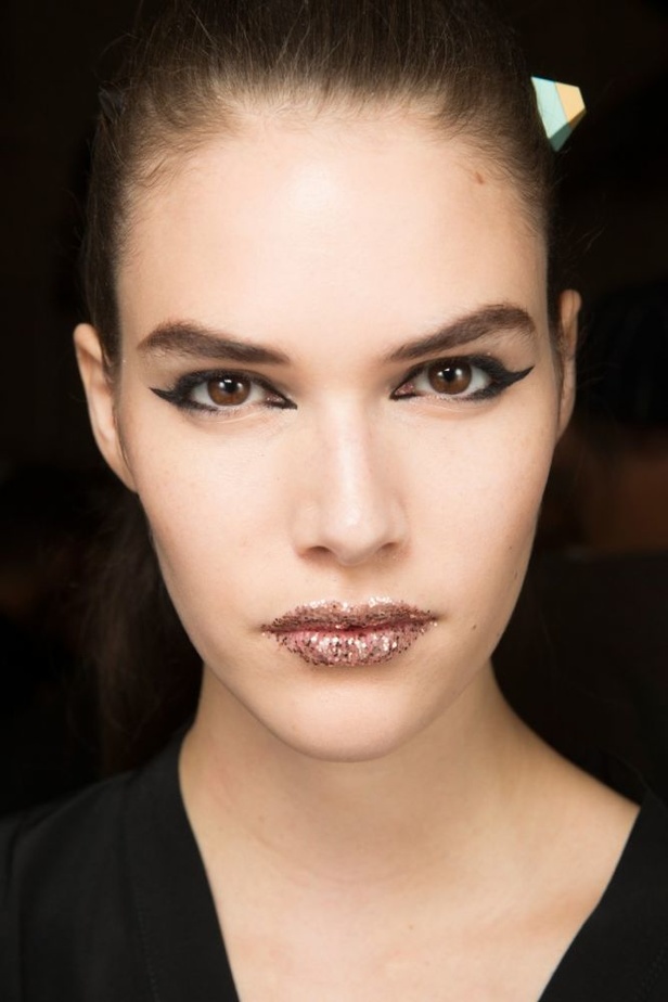 مجموعة فندي لموسم ربيع وصيف 2017