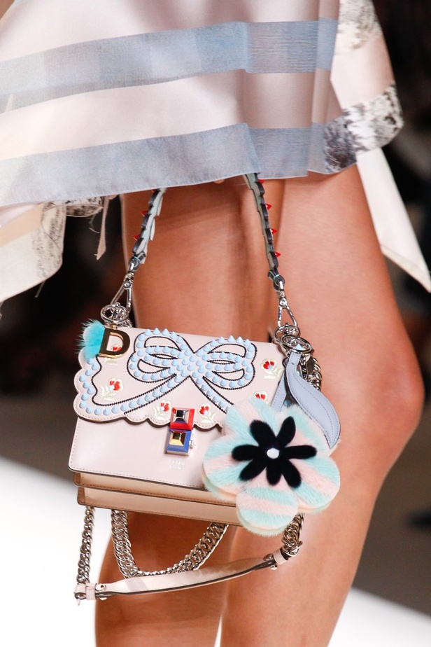 مجموعة فندي لموسم ربيع وصيف 2017