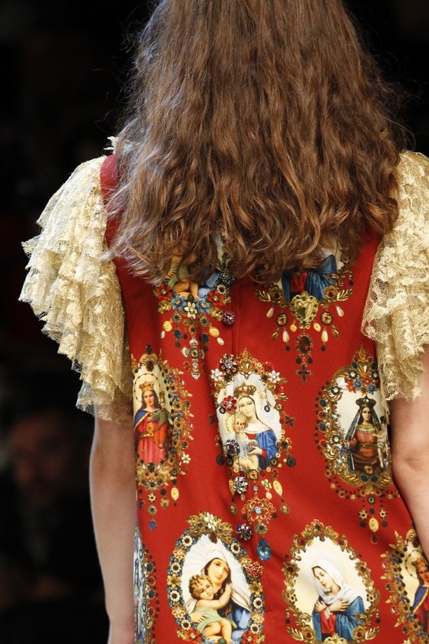 مجموعة Dolce & Gabbana  لربيع وصيف 2017