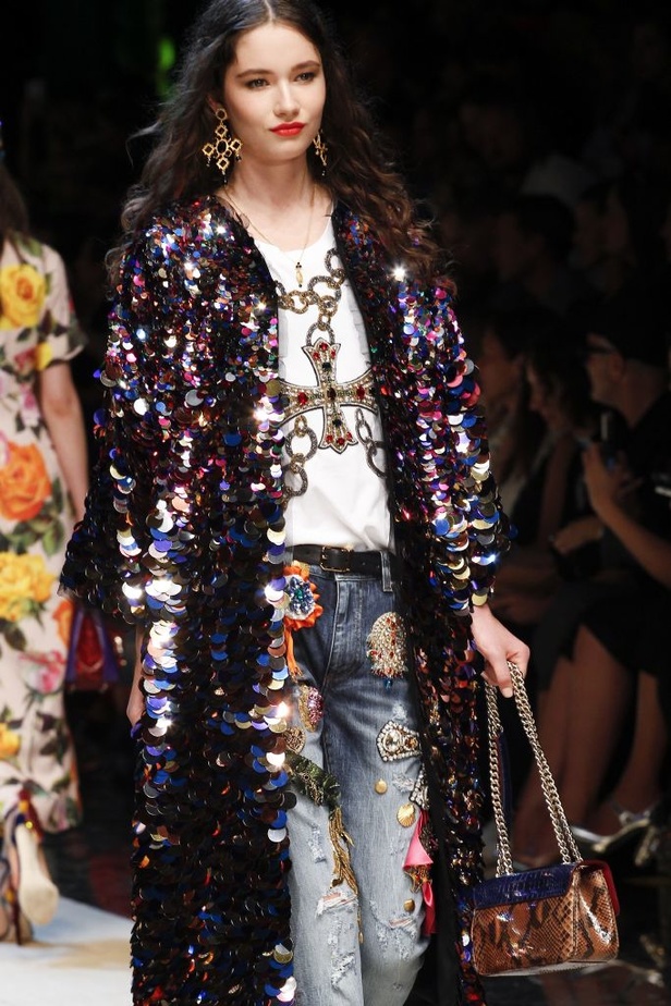 مجموعة Dolce & Gabbana  لربيع وصيف 2017