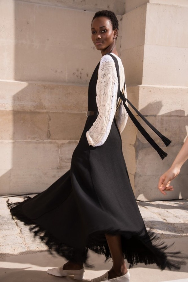 عرض أزياء Nina Ricci لموسم ربيع وصيف ٢٠١٨ !