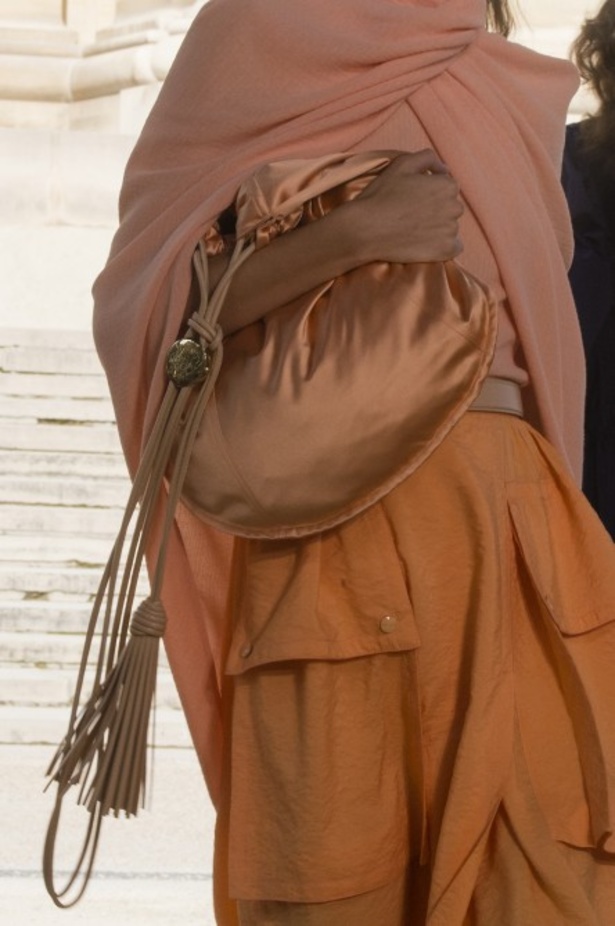 عرض أزياء Nina Ricci لموسم ربيع وصيف ٢٠١٨ !