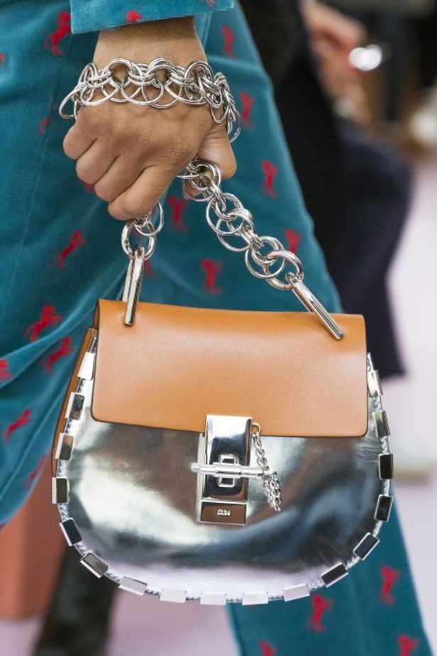 عرض كلوي لربيع وصيف 2018 في اسبوع الموضة بباريس