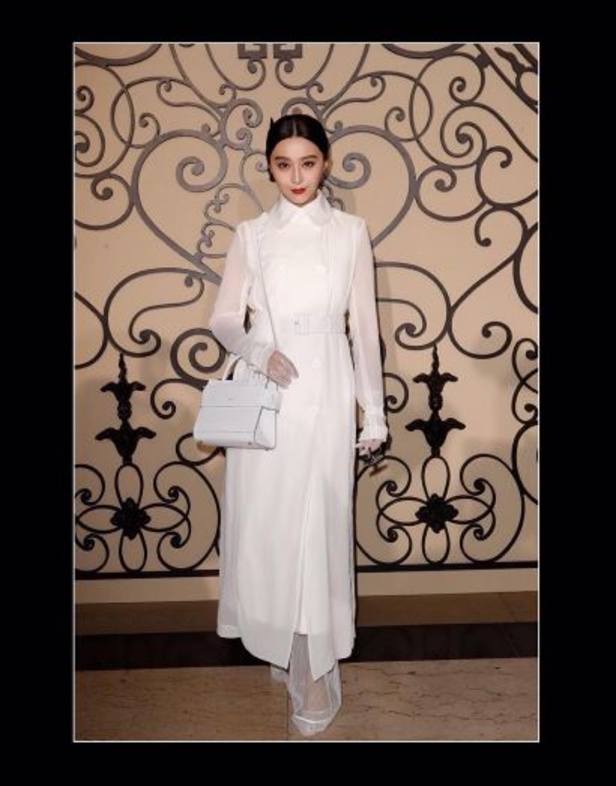 الكلاسيكية في مجموعة Givenchy لربيع وصيف 2018 في باريس