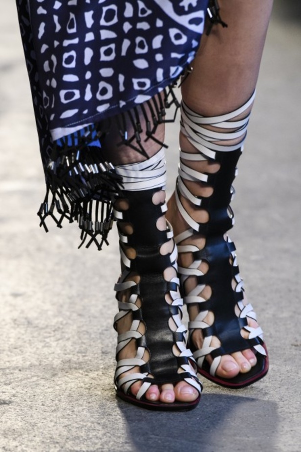 مجموعة "التوزارا" لموسم ربيع وصيف 2018