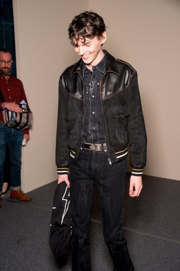 الكلاسيكية في مجموعة Givenchy لربيع وصيف 2018 في باريس