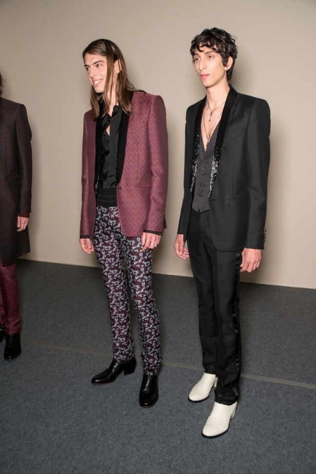 الكلاسيكية في مجموعة Givenchy لربيع وصيف 2018 في باريس