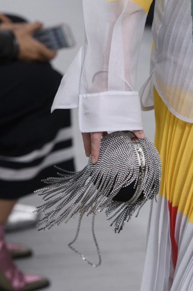 مجموعة Celine للأزياء الجاهزة لربيع وصيف 2018 !