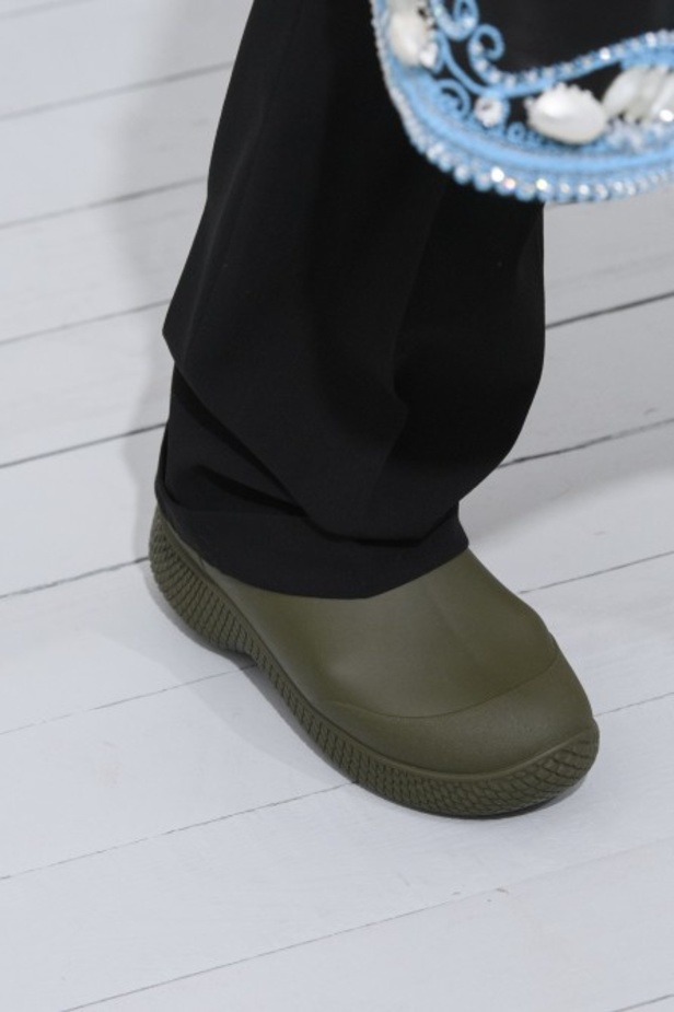 مجموعة Celine للأزياء الجاهزة لربيع وصيف 2018 !