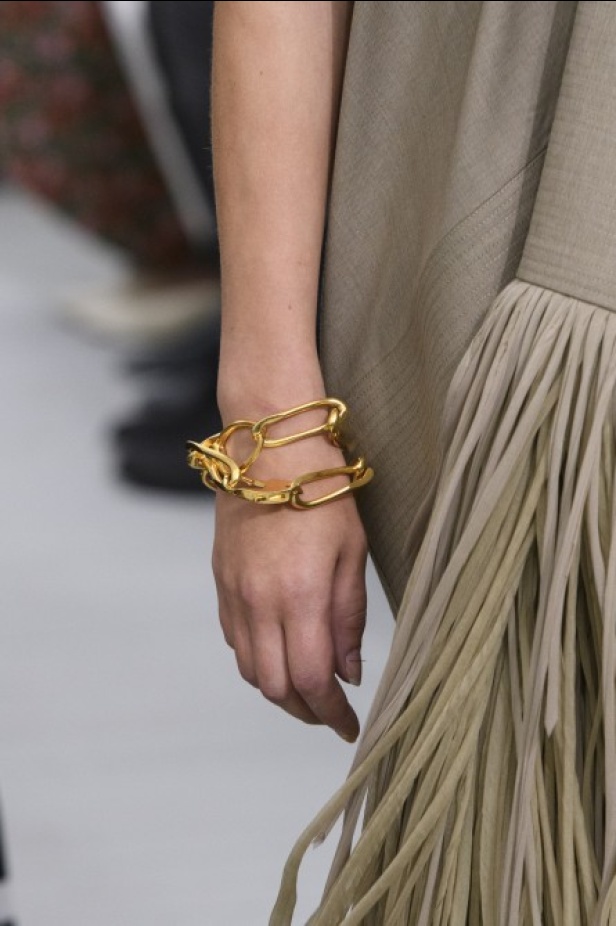 مجموعة Celine للأزياء الجاهزة لربيع وصيف 2018 !