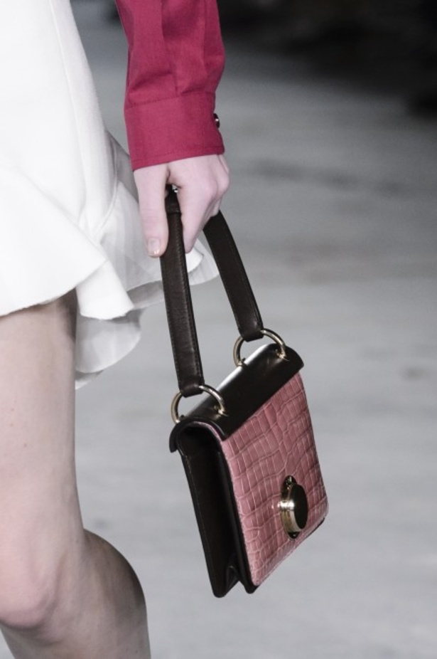 مجموعة Giambattista Valli لربيع وصيف 2018