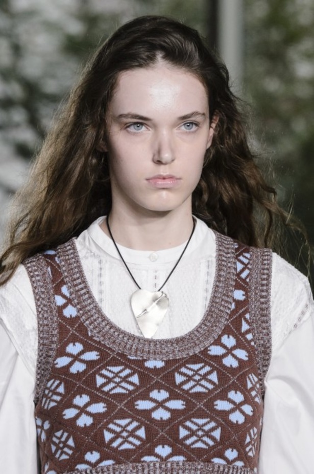 مجموعة Giambattista Valli لربيع وصيف 2018